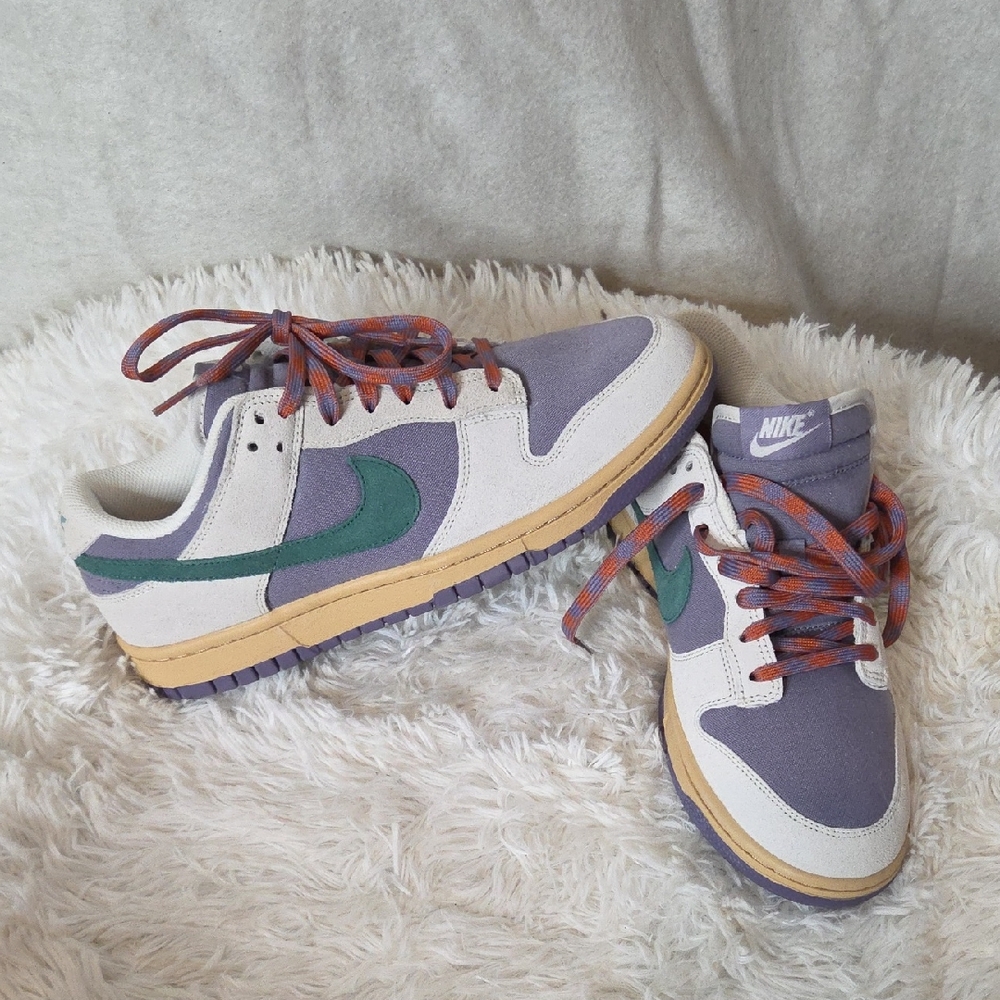 Nike Lavender and Teal Low-Tops